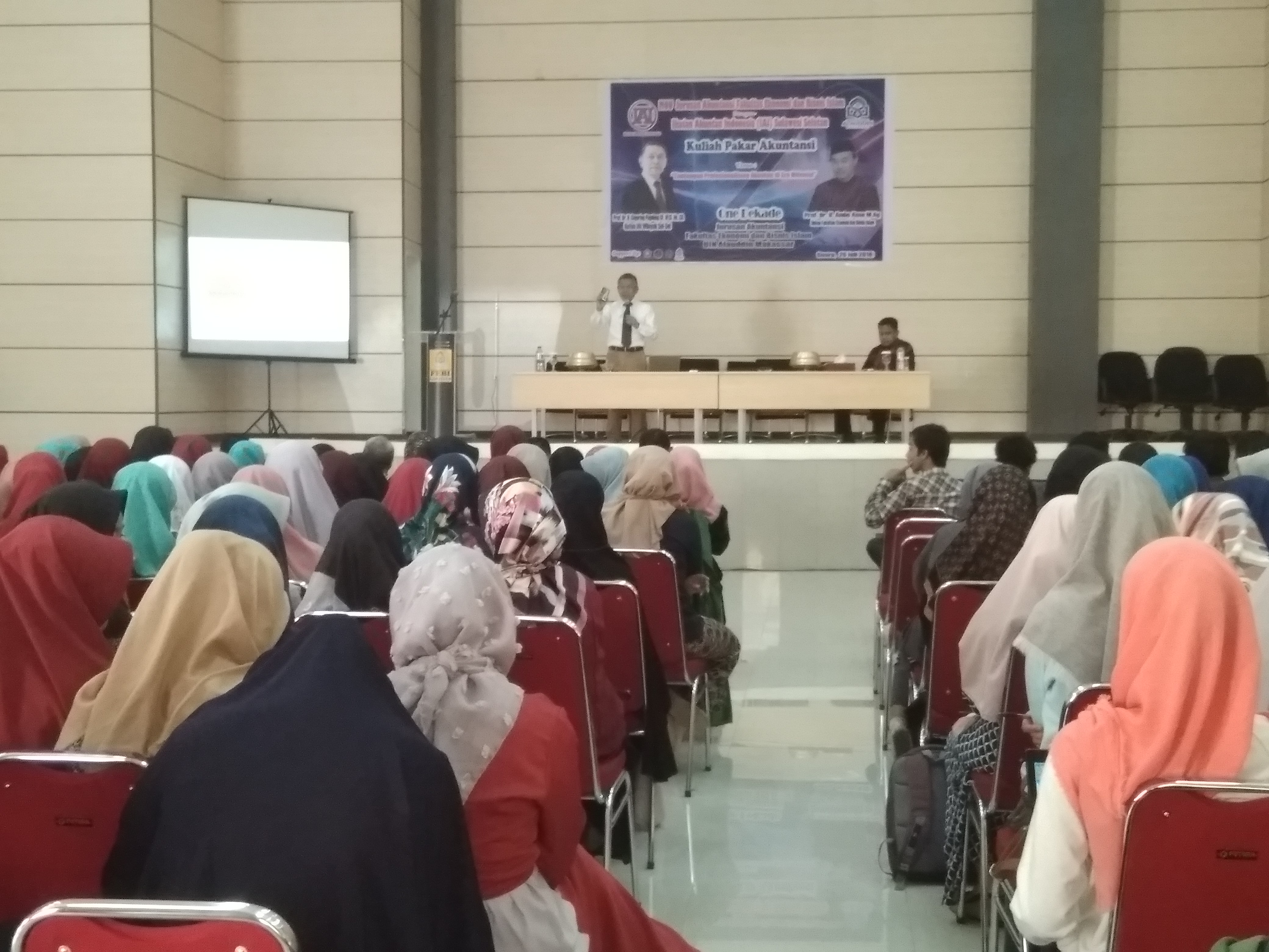 Gambar Jurusan Akuntansi FEBI UIN Alauddin Teken MoU bersama IAI SulSel